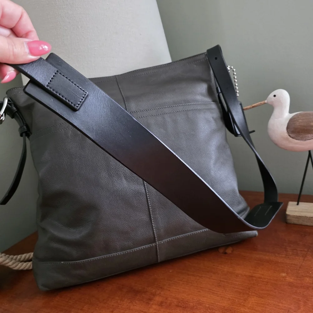 Coach 70308 Thompson Messenger Charcoal Gray Leather Laptop Messenger Bag